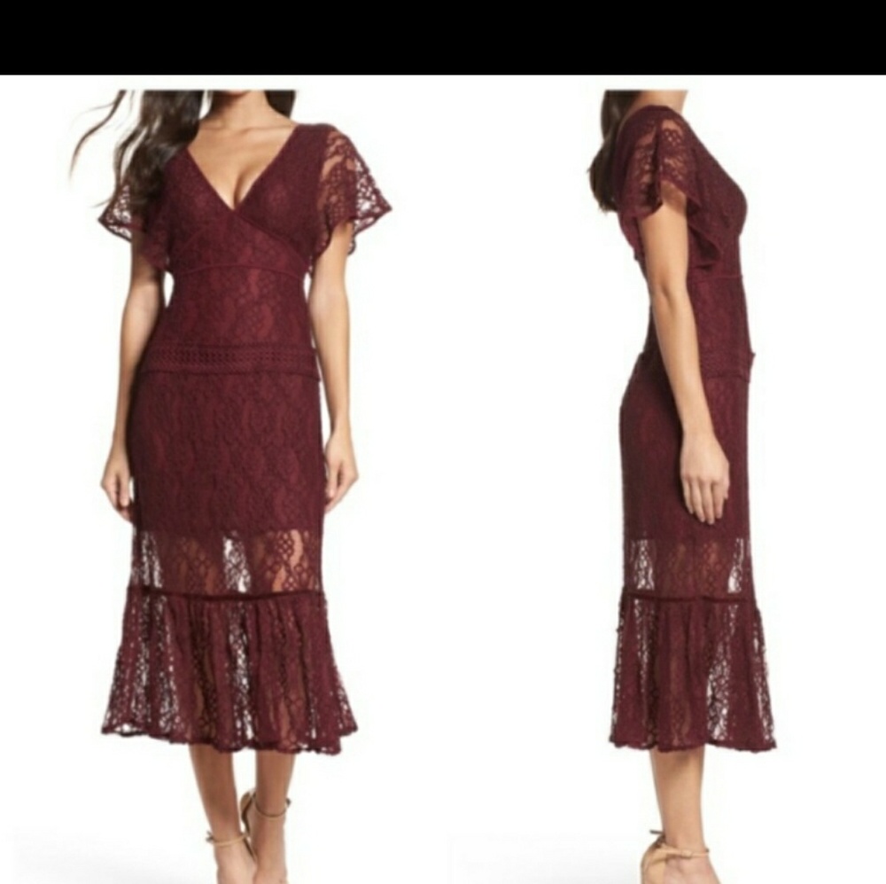 Gorgeous midlength lace Foxiedox dress